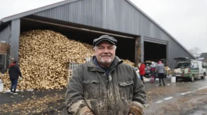Généreux, un agriculteur offre 90 tonnes de pommes de terre invendues plutôt que de les détruire