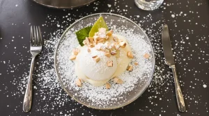 Plus léger qu'un flan antillais, ce dessert au bon goût de coco se prépare en un rien de temps